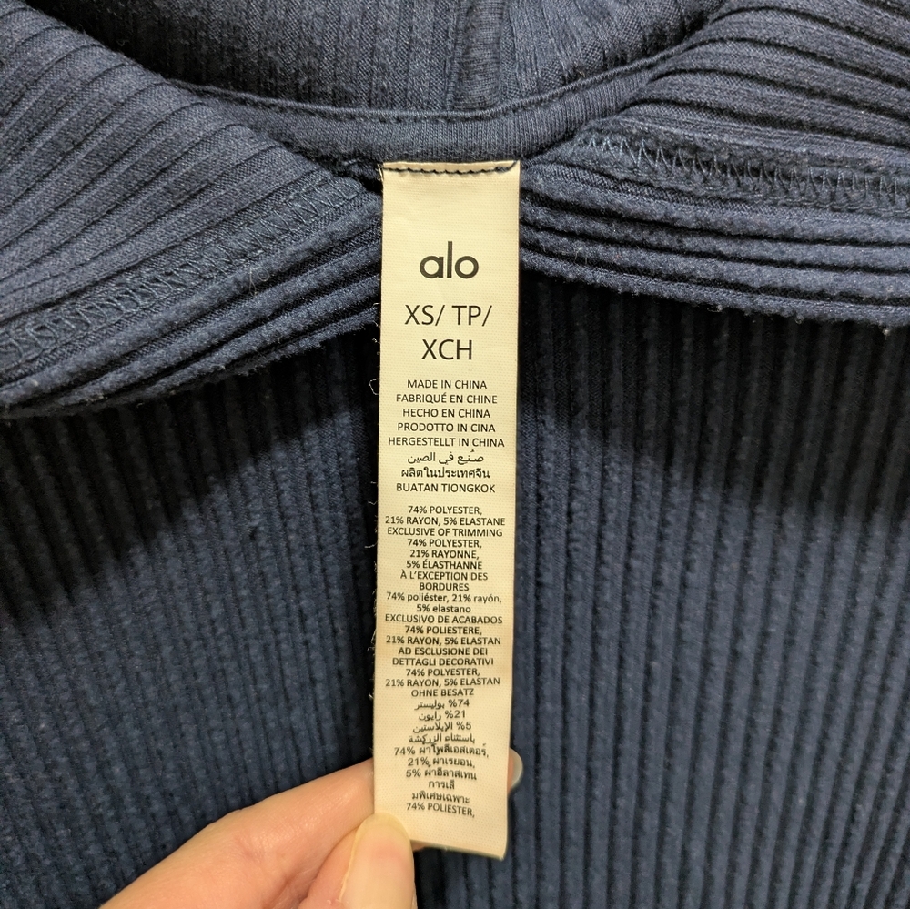 ALO Yoga Muse Hoodie - Picture 4 of 7